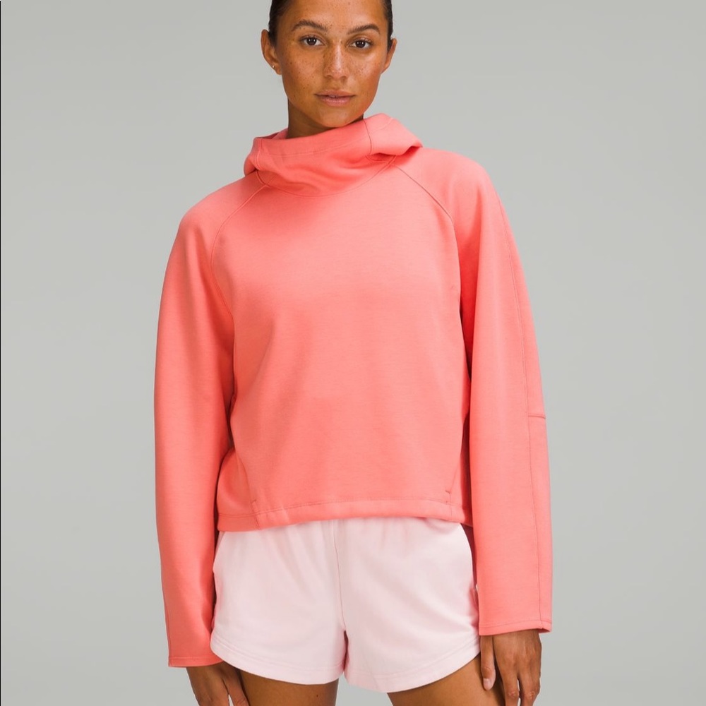 NWT Lululemon Airwrap hoodie